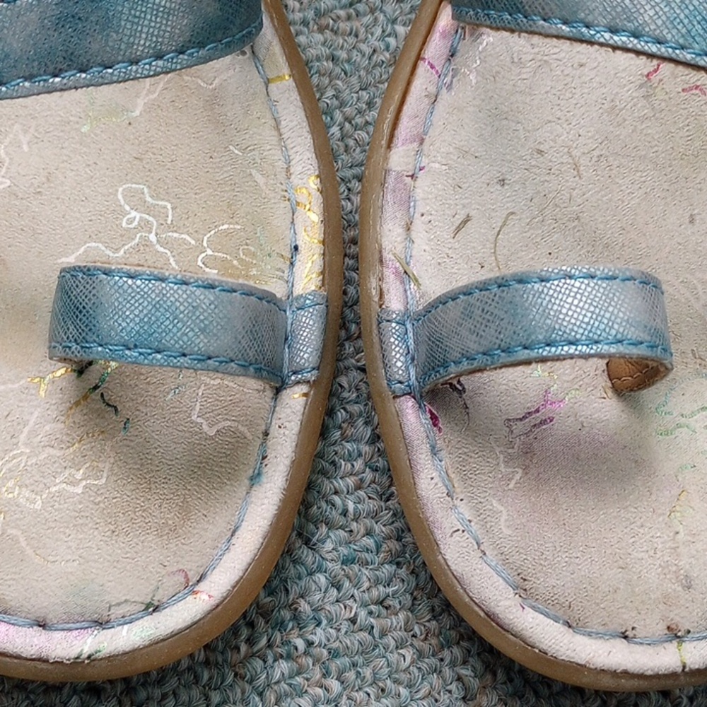 boc Metallic Blue Strappy Flat Sandals - Picture 3 of 10